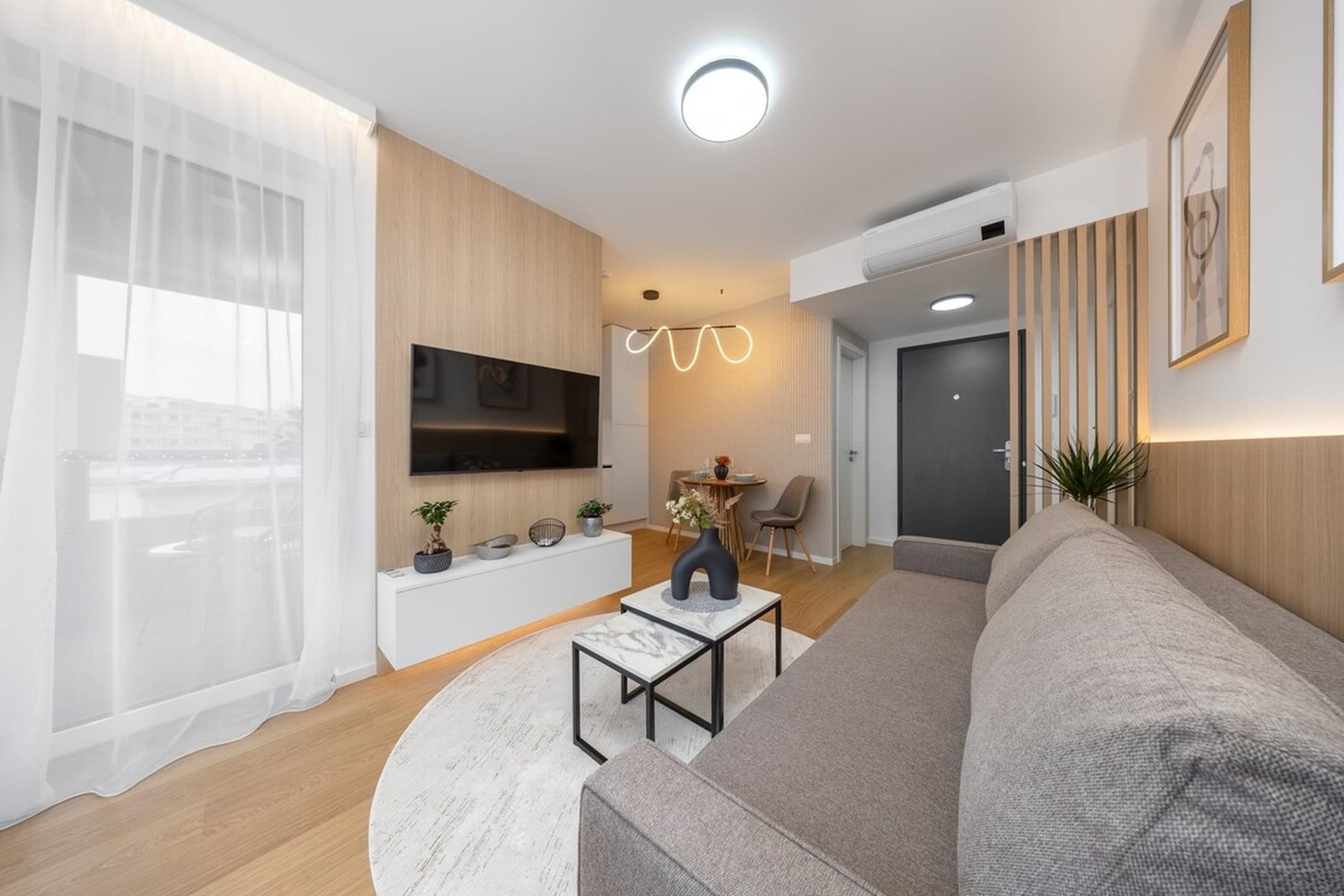 Štýlový apartmán Metodova • Centrum, nákupné centrum & parkovanie