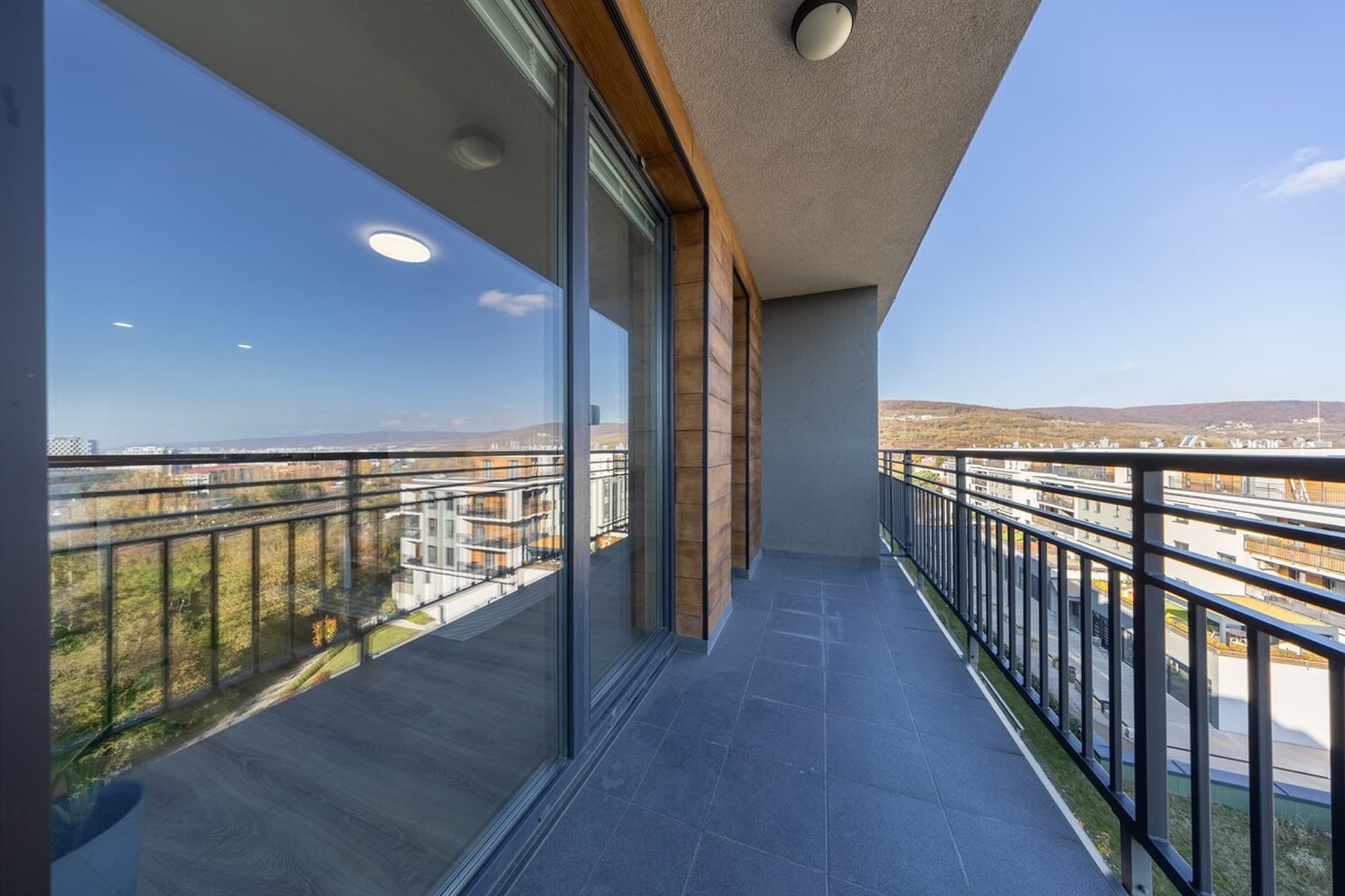 Bratislava SkylineView • Modern Apt • Free Parking 3