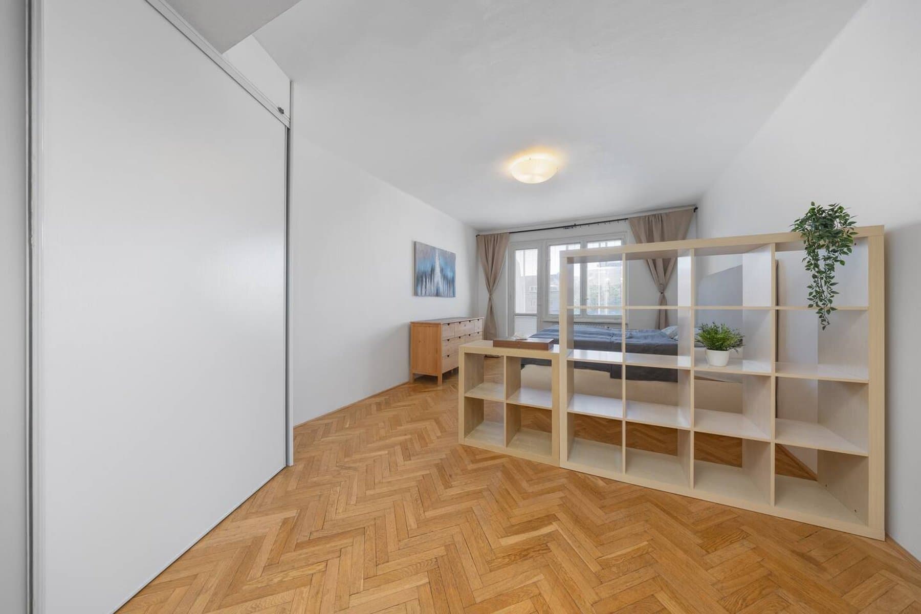 Apartmán pri Hlavnej stanici | Centrum & Parking 3