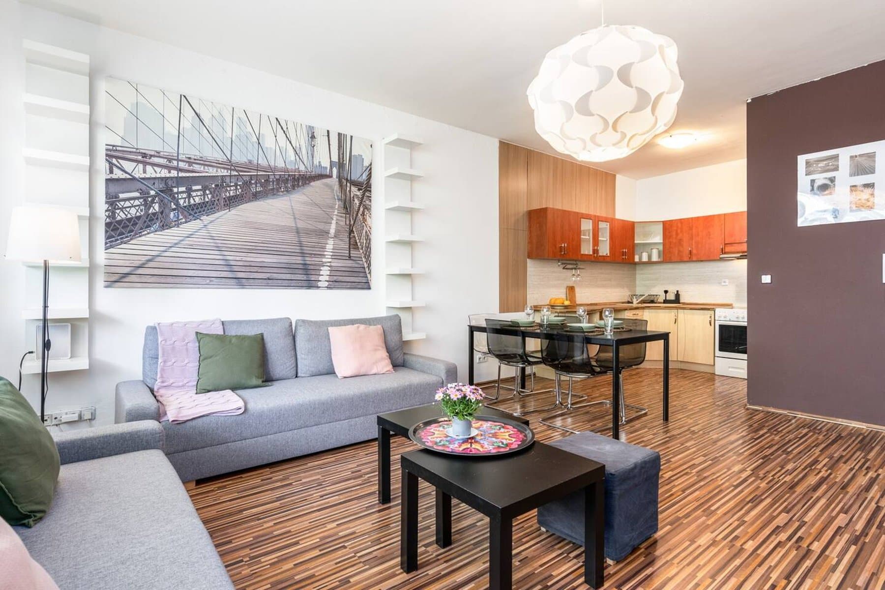 Urban Escape, top location, private parking 2