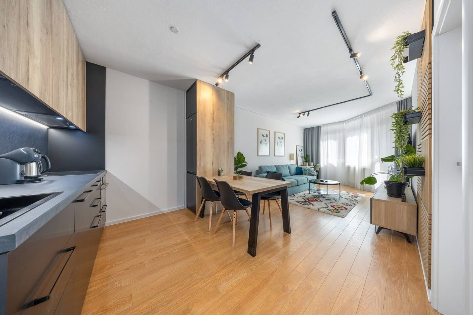 Bratislava Modern Living | Design Apt & Parking 3
