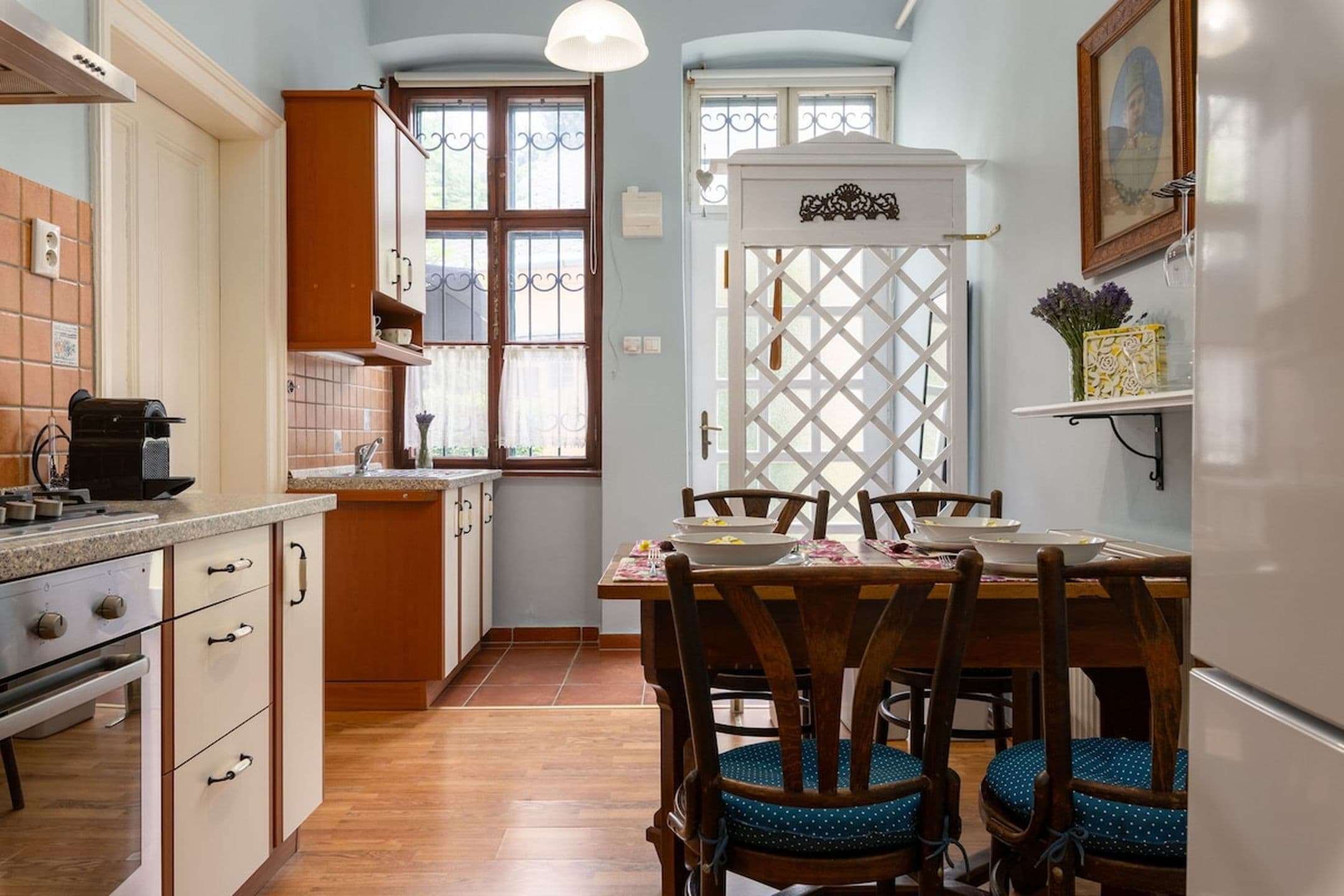 Art Deco Apartment near Old Town with A/C, terrace 5