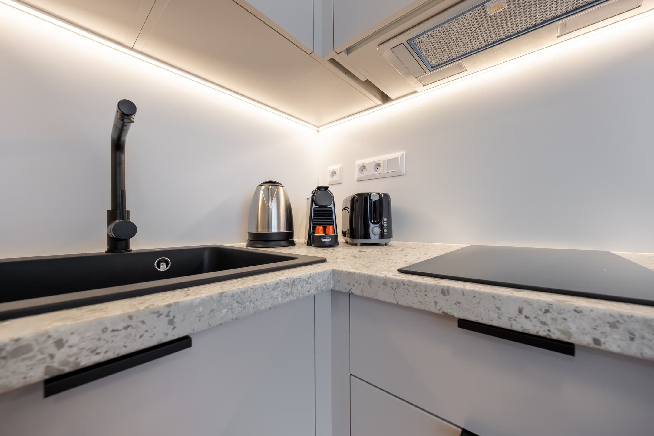 Premium Studio | Castle & Danube | Prime Old Town 3
