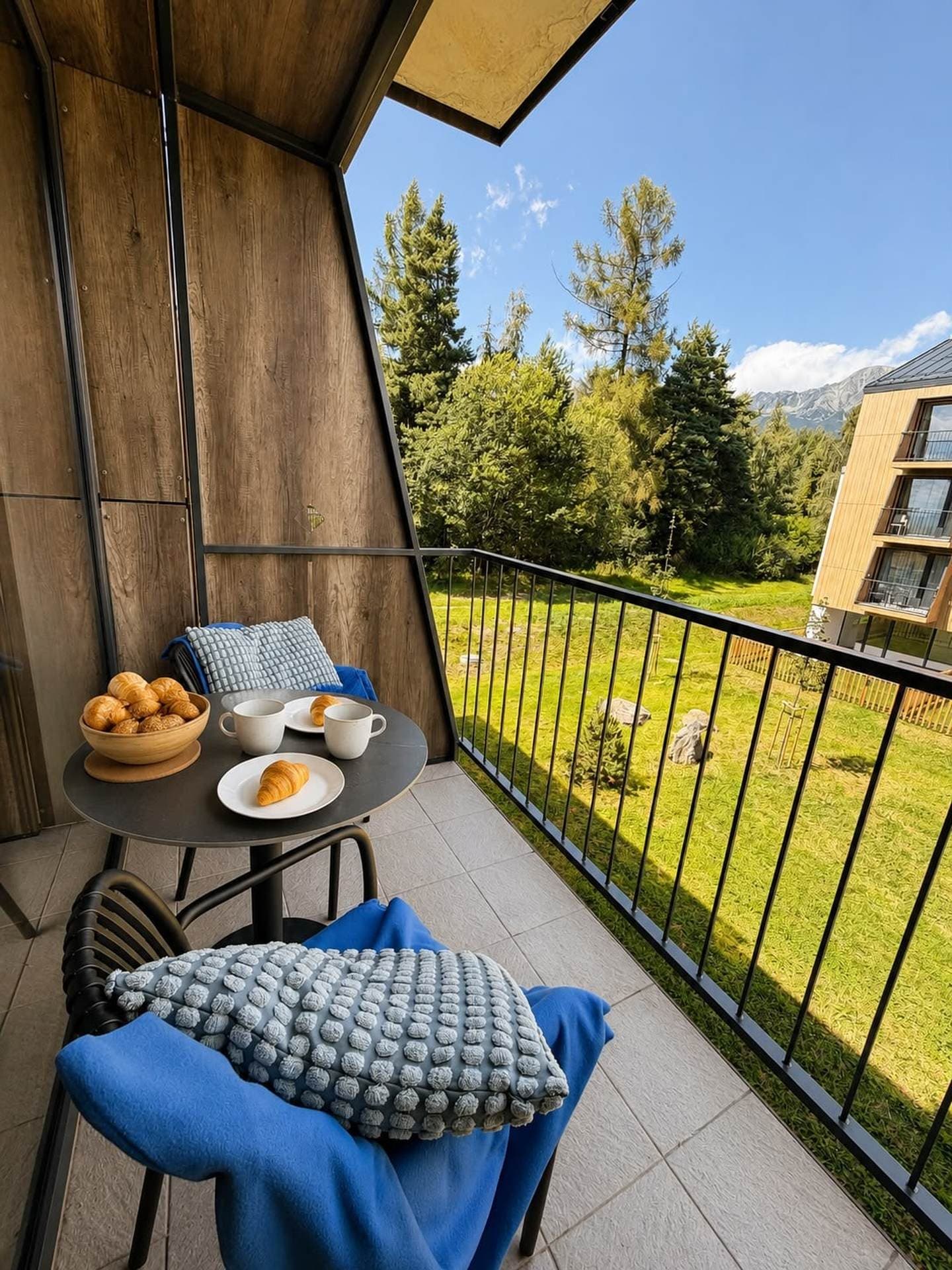 Family Studio at Gerlach Resort | Balcony & Tatras 3