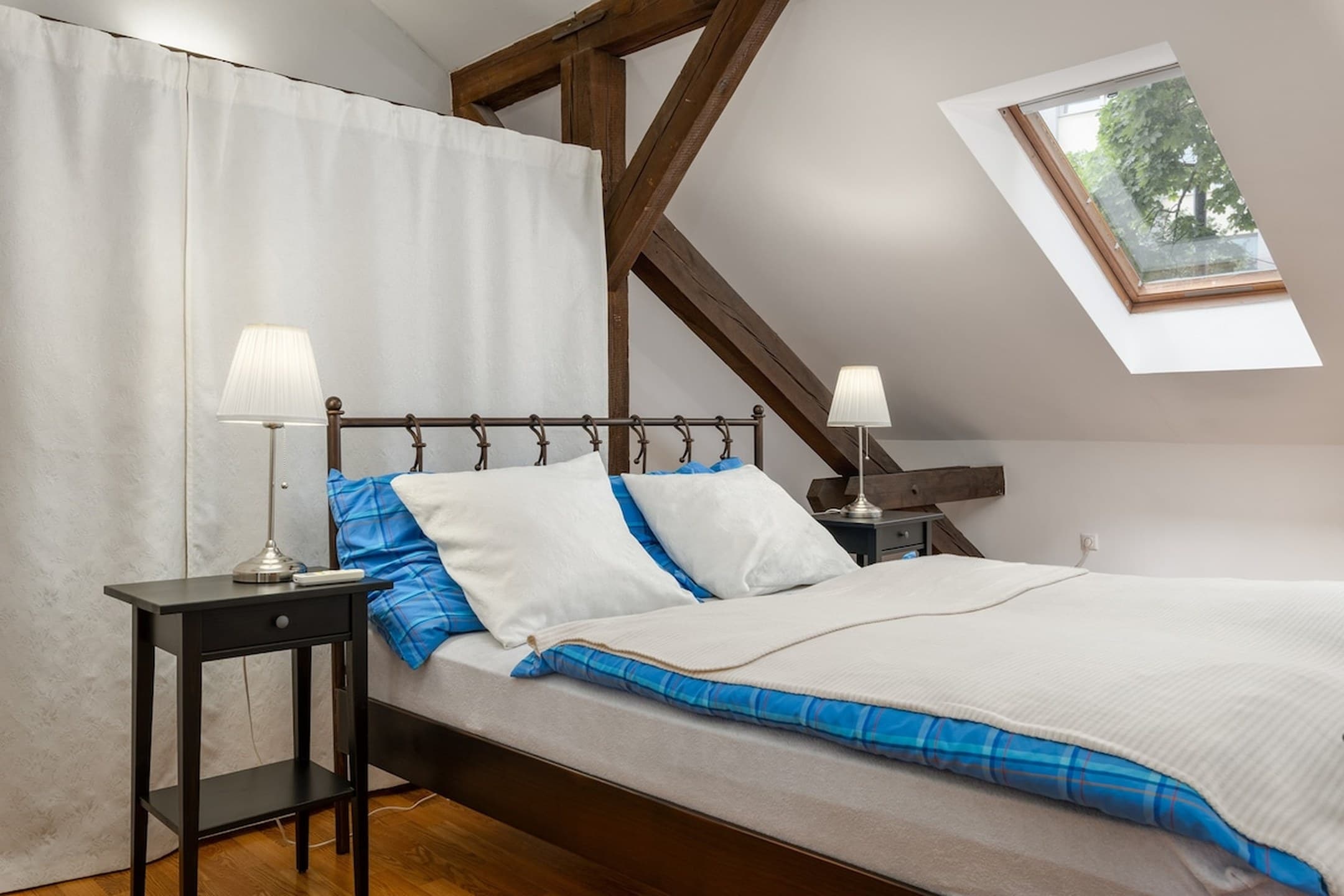 Art Deco Apartment near Old Town with A/C, terrace 4