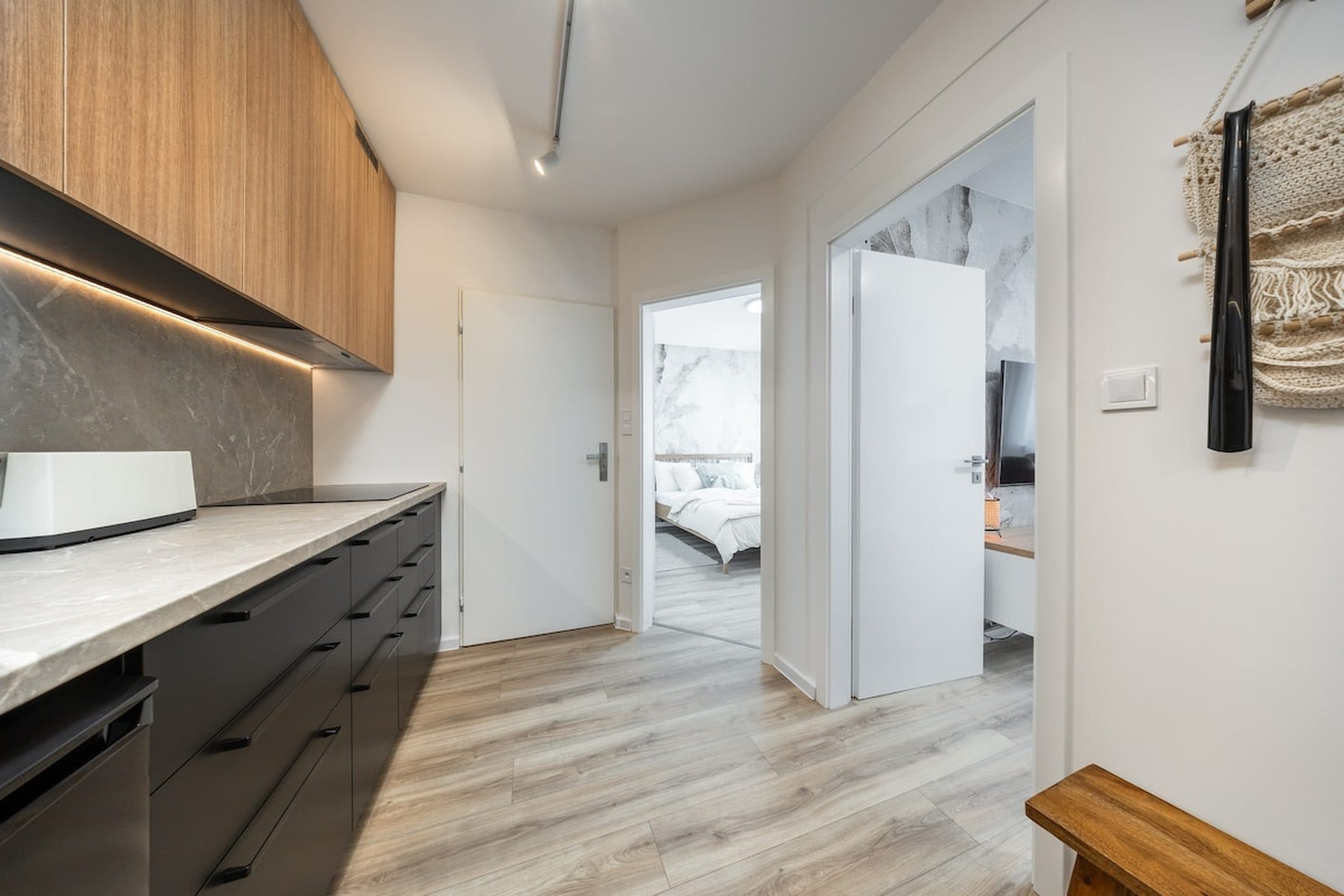 Iconic View Luxury Apt in Bratislava Old Town 4
