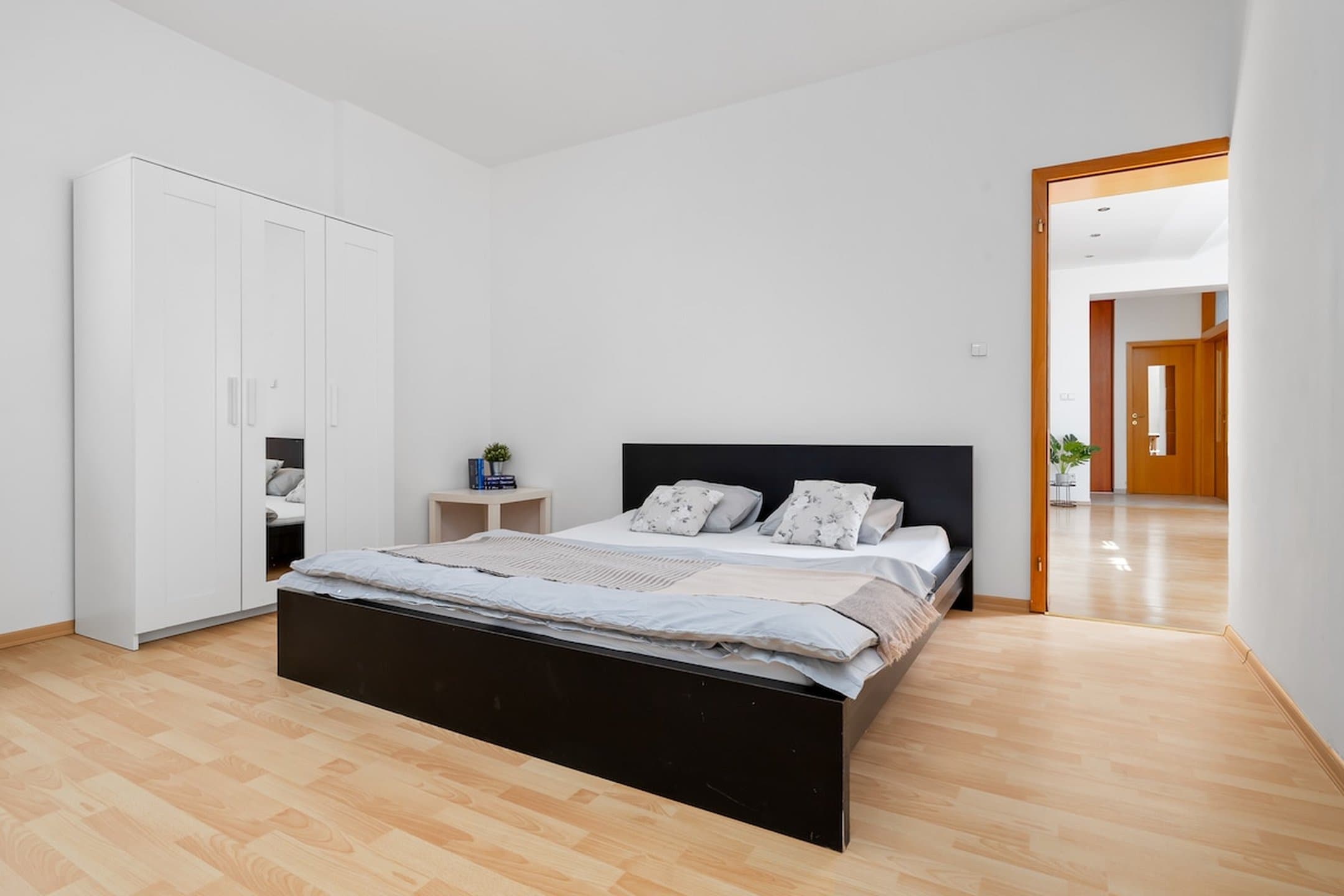 Main Square Luxe Apt | Bratislava Old Town 3
