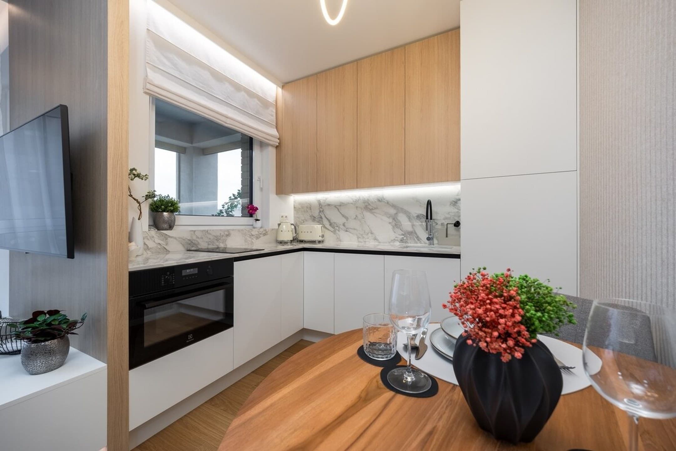 Stylish Metodova Apartment • Central Mall &Parking 4