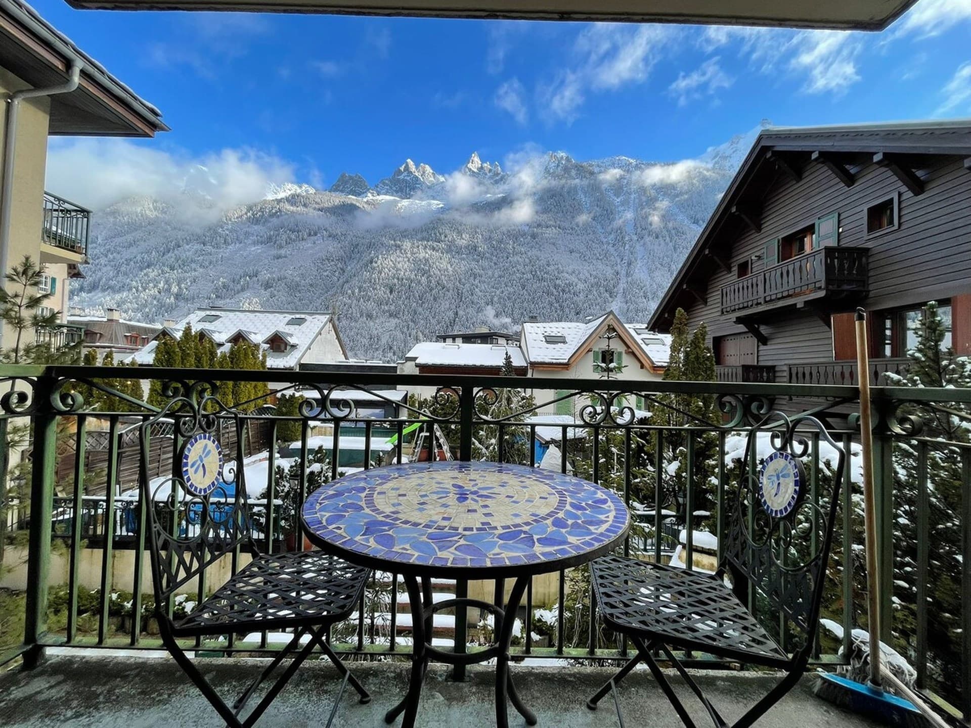 Downtown Chamonix Studio • Stunning Mountain View 5