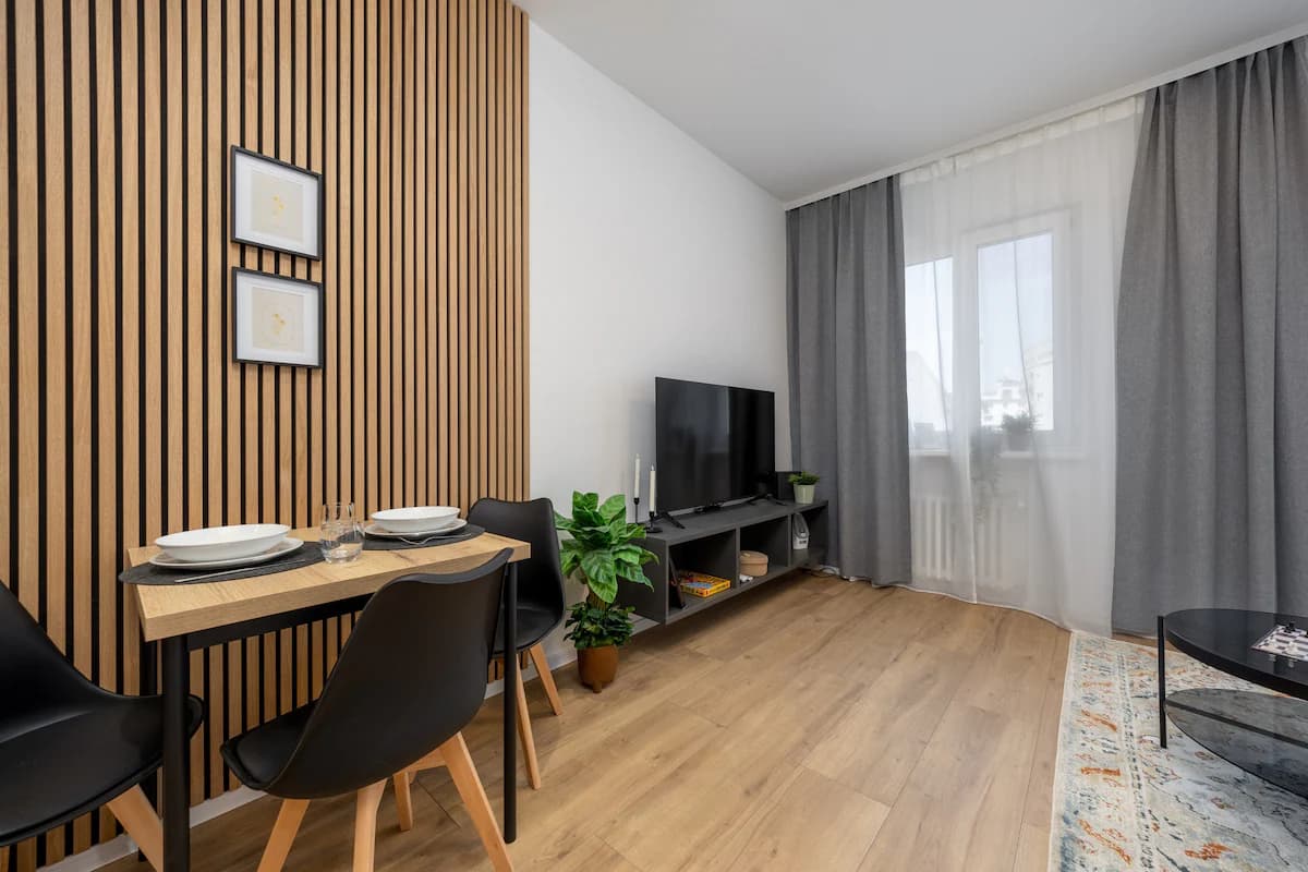 Premium Studio near Old Town | A/C & Balcony 3